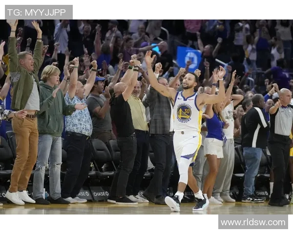 勇士与国王季前赛精彩集锦回顾展现球员风采与战术对决